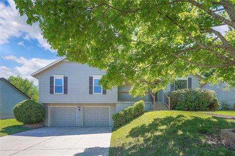 412 Station Drive Lee's Summit MO 64086