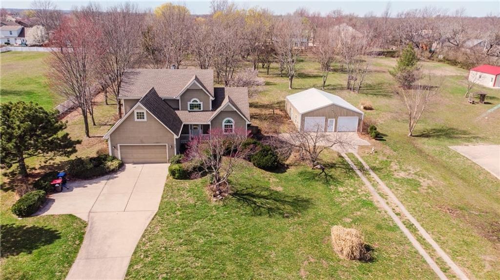 Photo of 904 Allendale Lake Road, Greenwood, MO 64034 (MLS # 2607822)