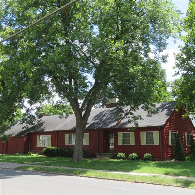 Photo 1 of 1 — 401 E BROADWAY Street, Iola, KS 66749
