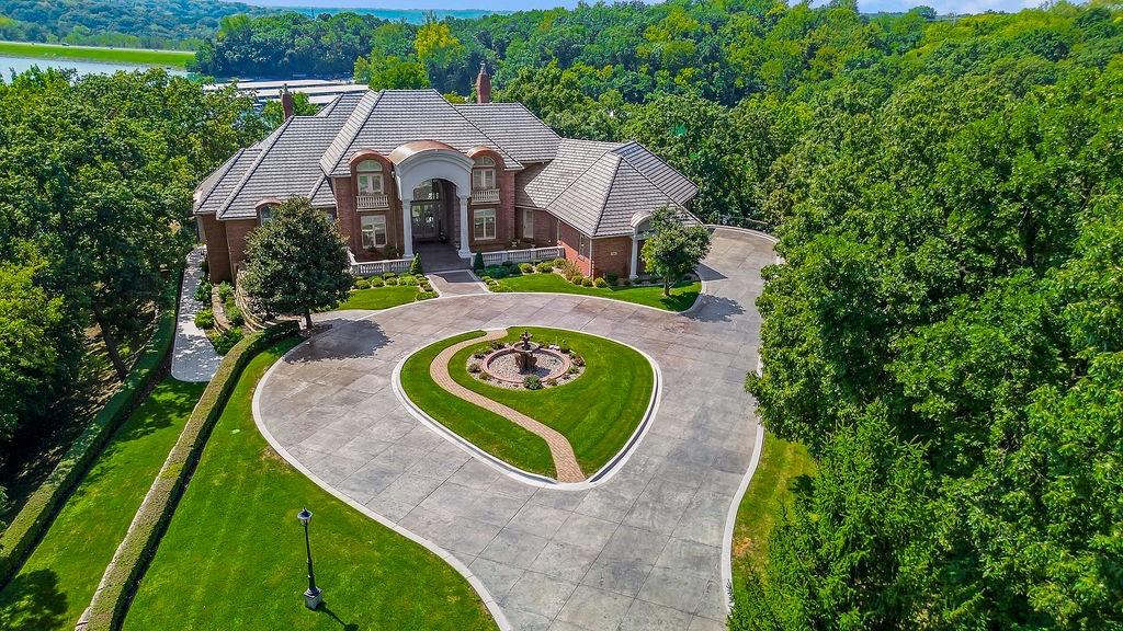 6006 West Shore Court