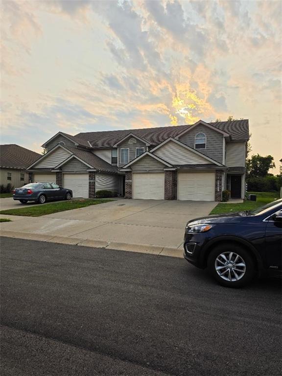 12325-12327-12335-12337 NW Fox Creek Drive