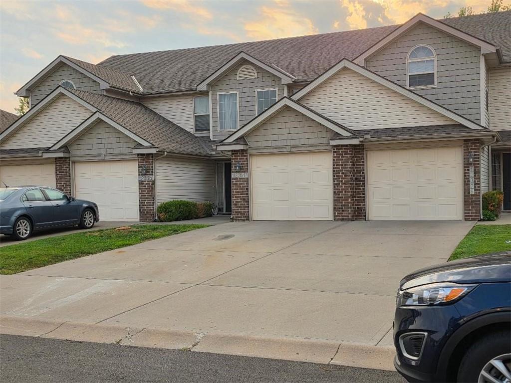 12325-12327-12335-12337 NW Fox Creek Drive