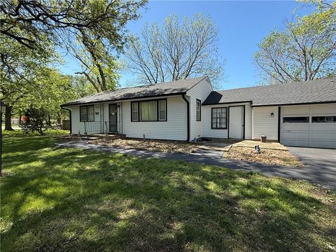 412 NW Donovan Road, Lee\'s Summit, MO 64063 - MLS#: 2600624