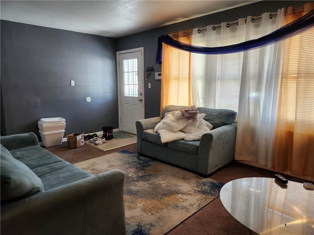 Photo of 10804 Newton Avenue, Kansas City, MO 64134 (MLS # 2592168)