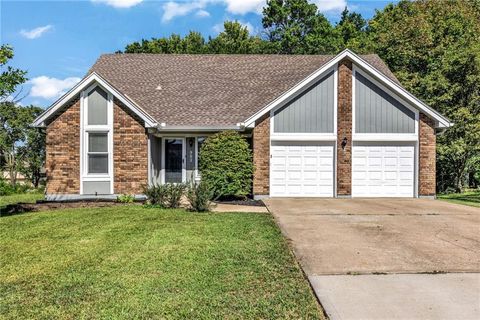 902 SE 5th Terrace Lee's Summit MO 64063