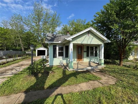 MLS: 2548442