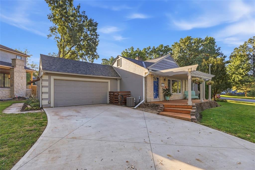 3007 W 73rd Terrace