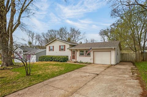 822 Sherrill Avenue, Liberty, MO 64068 - MLS#: 2610147