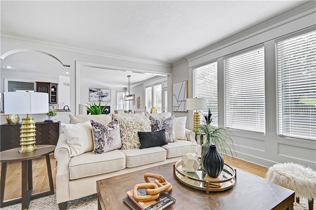 5012 W 163RD Street