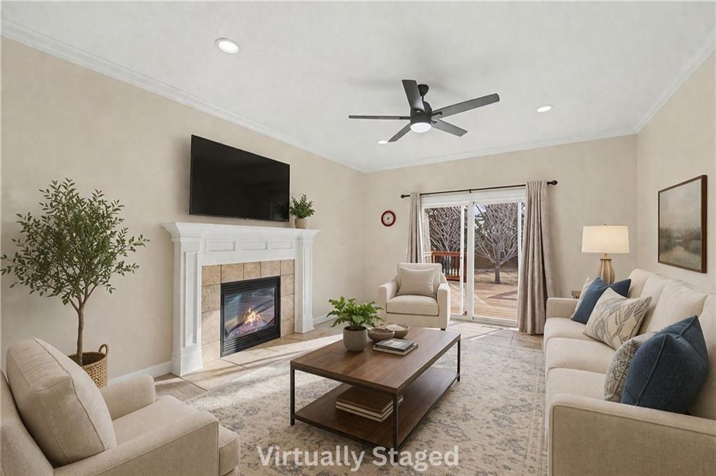 1020 Red Oaks Place