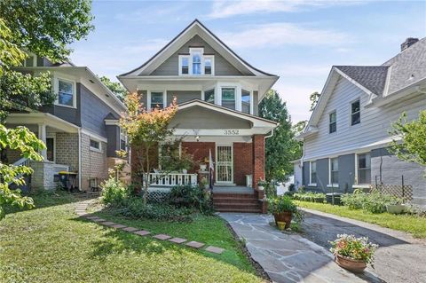Photo of 3552 Genessee Street, Kansas City, MO 64111 (MLS # 2620554)