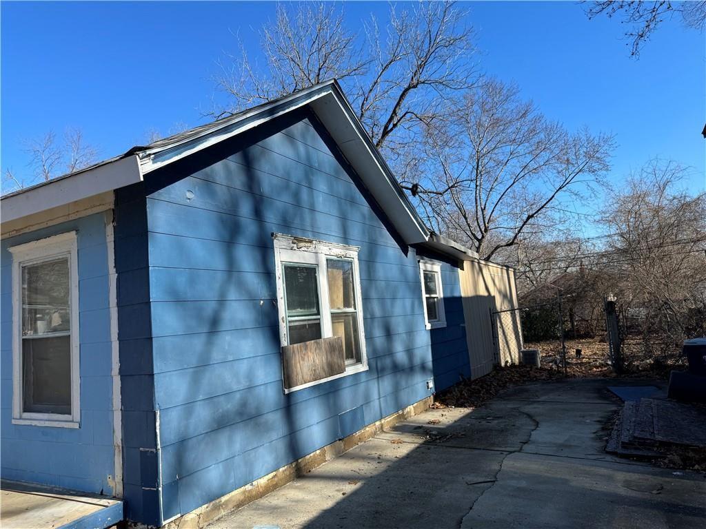 5933 Brooklyn Avenue