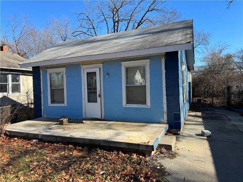 5933 Brooklyn Avenue, Kansas City, MO 64130 - #: 2602436