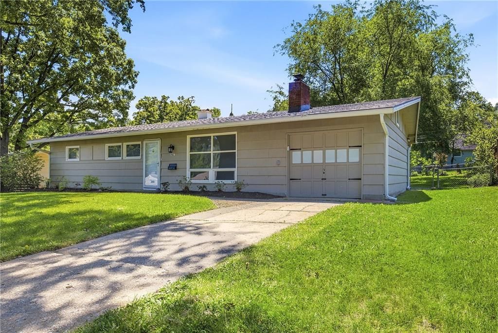 Photo of 5507 W 78 Terrace, Prairie Village, KS 66208 (MLS # 2618641)