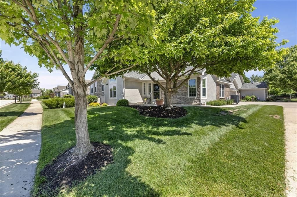 Photo of 12001 S Tallgrass Drive #201, Olathe, KS 66061 (MLS # 2618330)