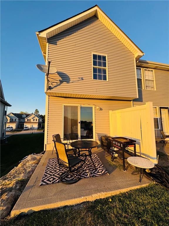 Kansas City, Missouri 64119, United States, 3 Bedrooms Bedrooms, ,3 BathroomsBathrooms,Residential,Active,225917