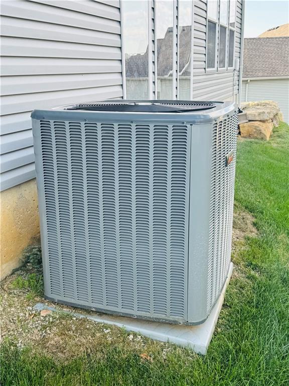 Kansas City, Missouri 64119, United States, 3 Bedrooms Bedrooms, ,3 BathroomsBathrooms,Residential,Active,225917