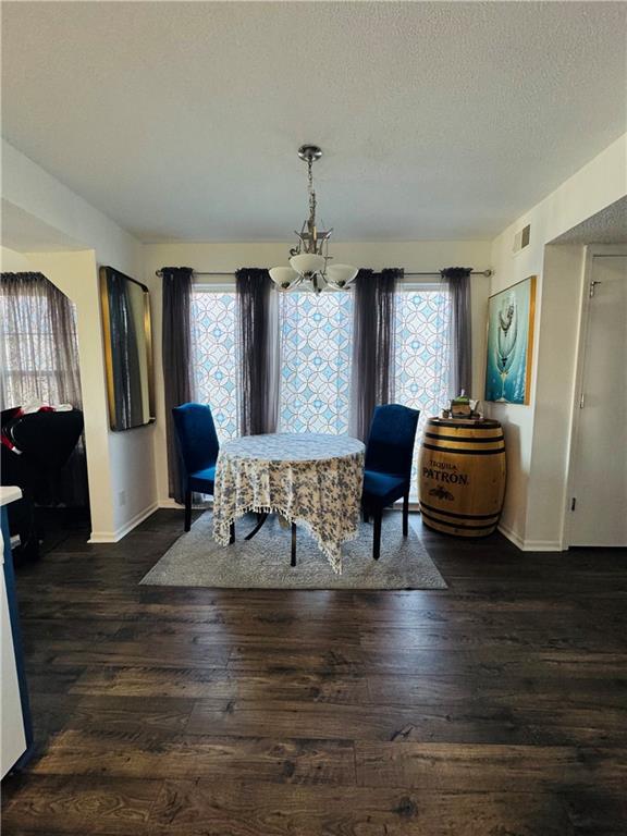 Kansas City, Missouri 64119, United States, 3 Bedrooms Bedrooms, ,3 BathroomsBathrooms,Residential,Active,225917