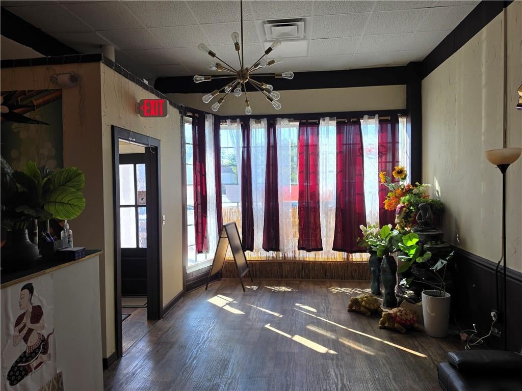 810 N Broadway N/A