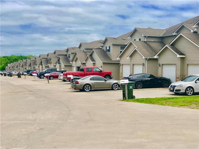 Photo 1 of 2 — 425 E Hawthorne Boulevard, Warrensburg, MO 64093