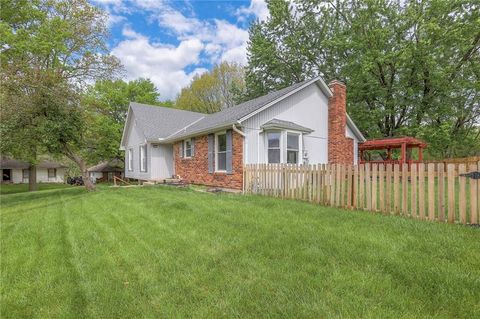 1013 SW Brave Circle, Blue Springs, MO 64015 - MLS#: 2543533
