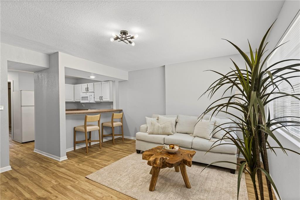 1506 W 25th Court E5