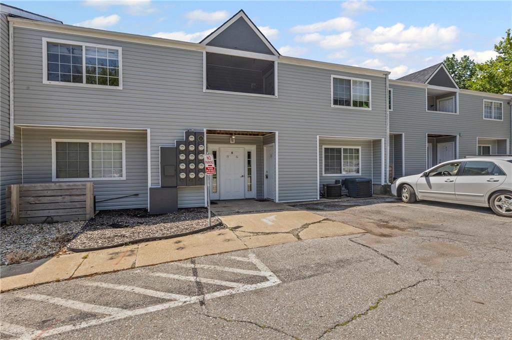 1506 W 25th Court E5