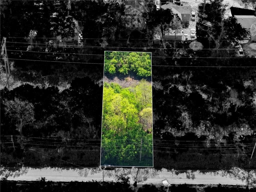 Photo of 573 Metropolitan Avenue, Kansas City, KS 66103 (MLS # 2614912)