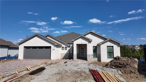 Photo of 6635 McCormick Drive, Shawnee, KS 66226 (MLS # 2642648)