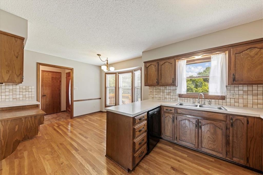 617 W Walnut Street