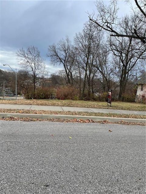 MLS: 2600569
