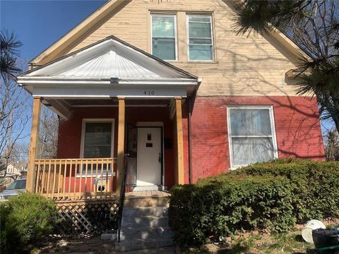 Photo of 410 Quindaro Boulevard, Kansas City, KS 66101 (MLS # 2609460)