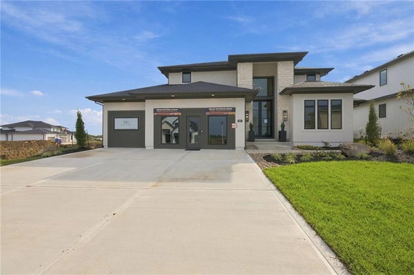 17601 KNOX STREET, OVERLAND PARK, KS 66221 - Image 2dce549b42e0a2b34e7200ad5e5cd0b2/2094237346