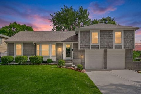 42 E 106th Street, Kansas City, MO 64114 - MLS#: 2623686