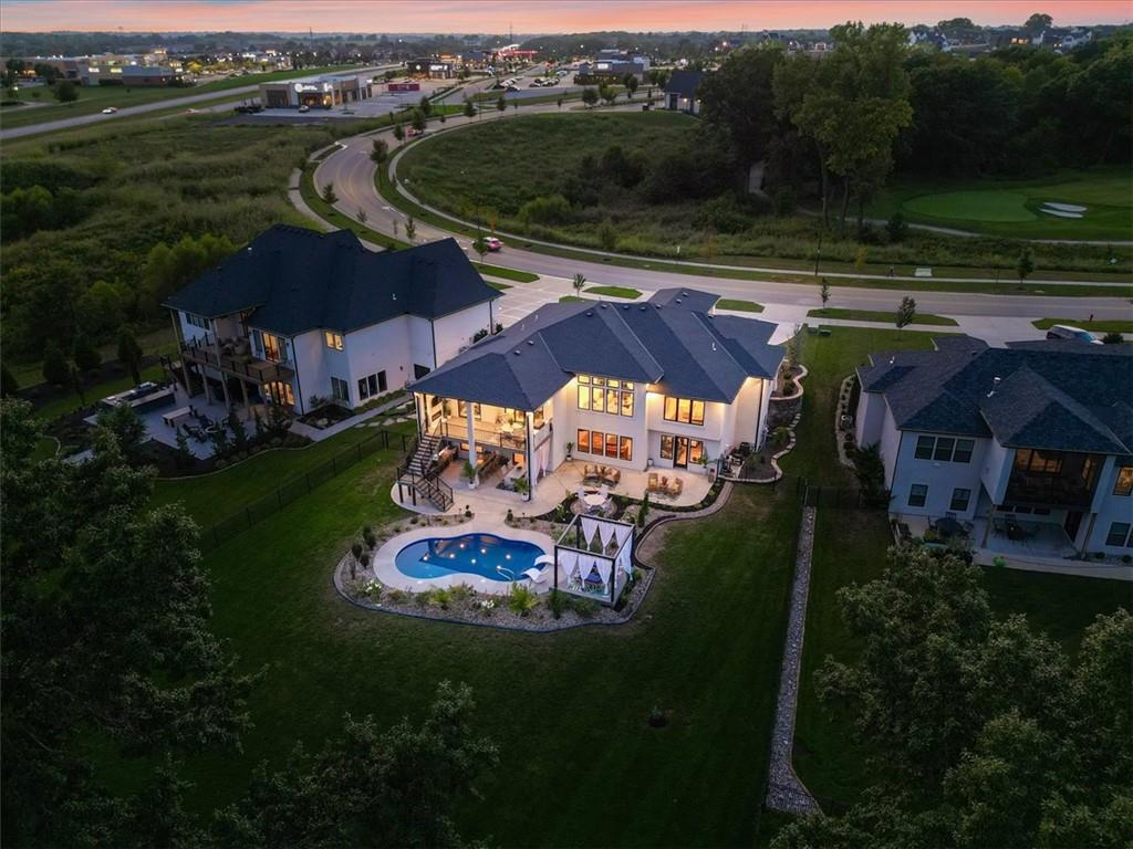 8685 NE Shoal Creek Valley Drive