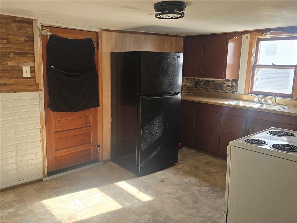 Photo of 412 N Folger Street, Carrollton, MO 64633 (MLS # 2592310)