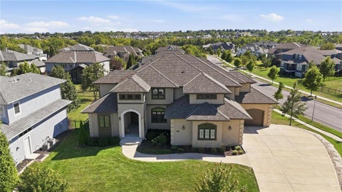 Photo of 11315 W 166th Terrace, Overland Park, KS 66221 (MLS # 2640608)