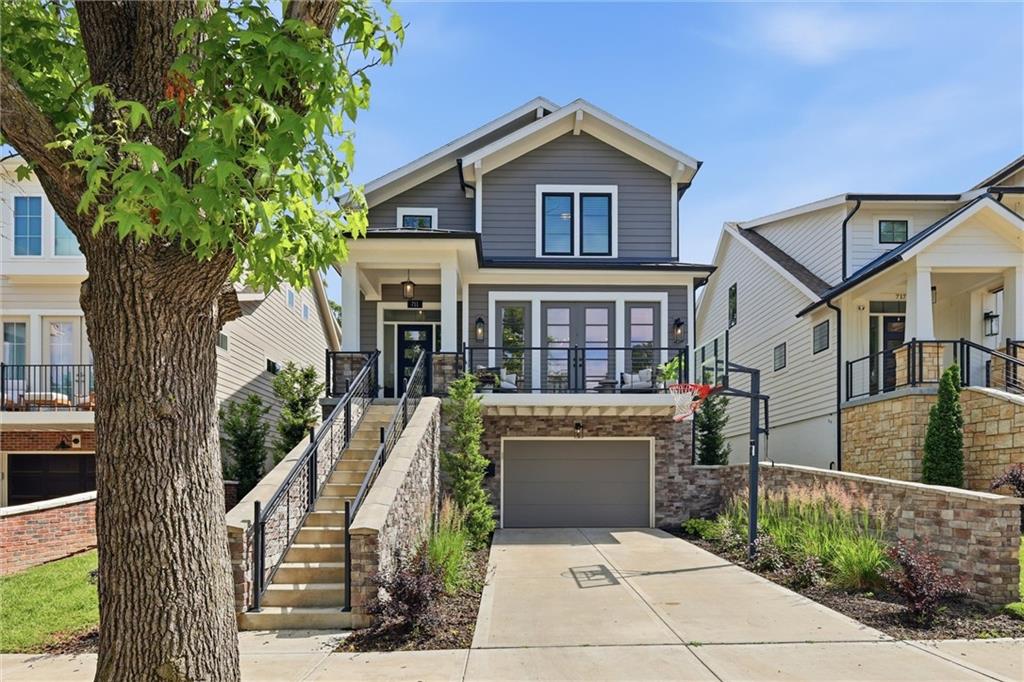711 Corbin Terrace