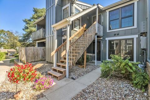 12701 W 110th Terrace, Overland Park, KS 66210 - #: 2512156