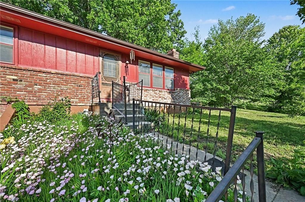 Photo of 11238 Deer Haven Lane, Excelsior Springs, MO 64024 (MLS # 2619697)