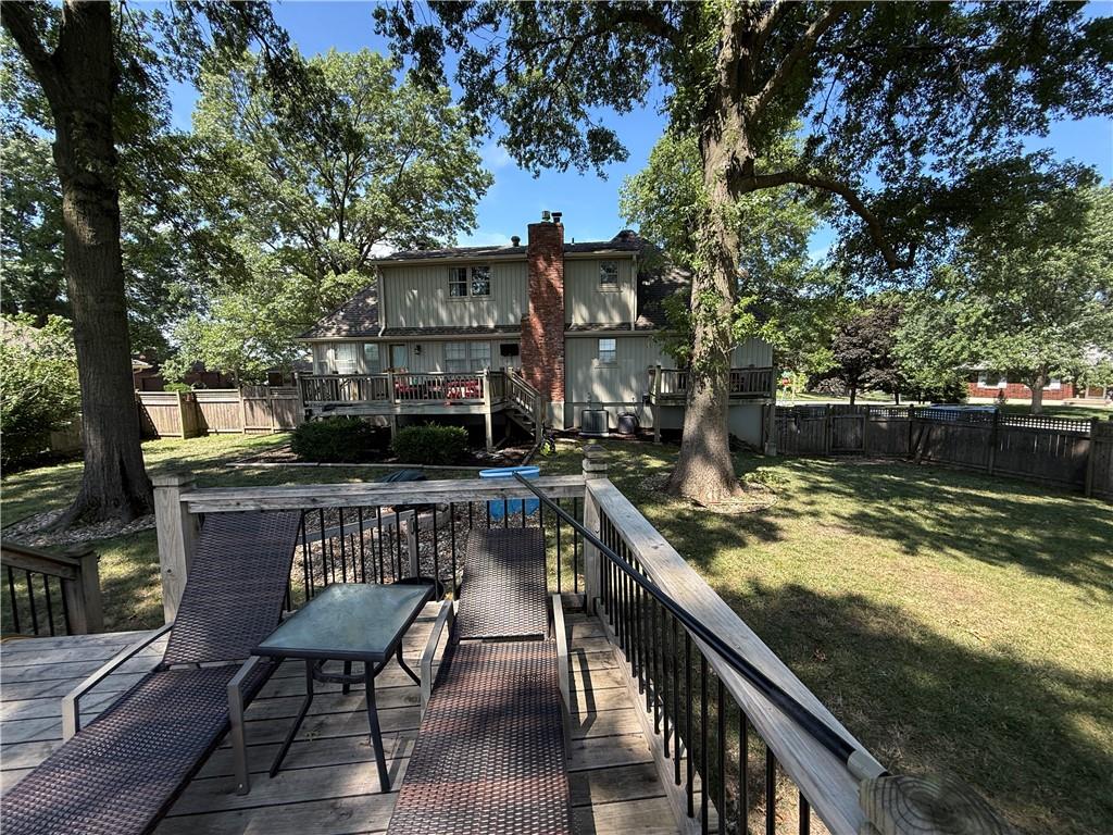 205 NW Shamrock Avenue