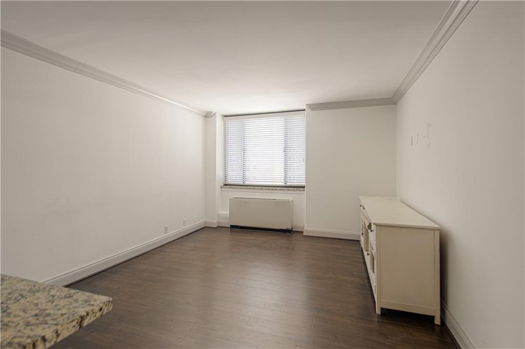 700 E 8th Street #7G