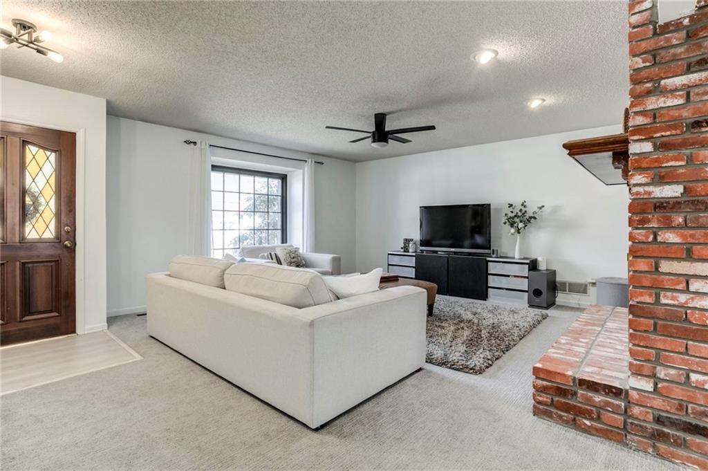 7415 W 74th Street