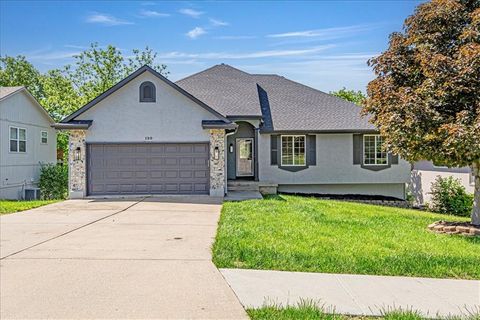 120 NW Whitlock Drive Lee's Summit MO 64081
