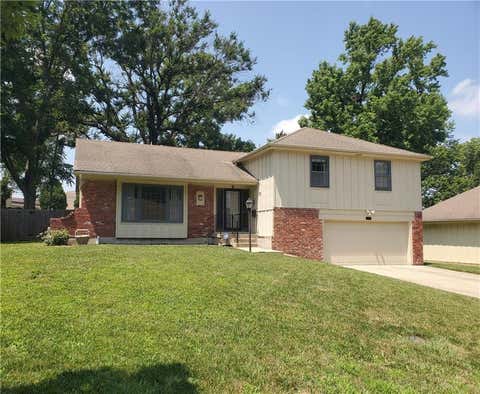 Photo of 8706 Mackey Street, Overland Park, KS 66212 (MLS # 2633515)