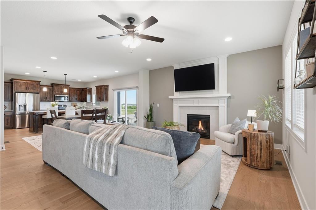 16872 W 164th Terrace