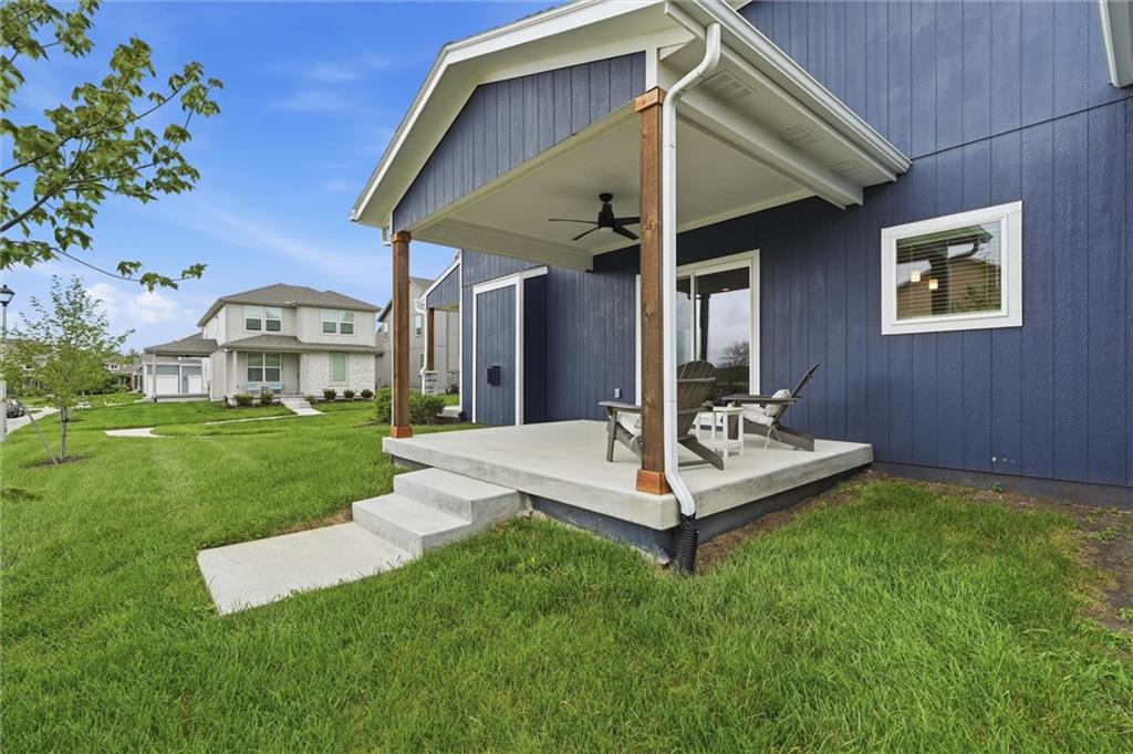 16872 W 164th Terrace