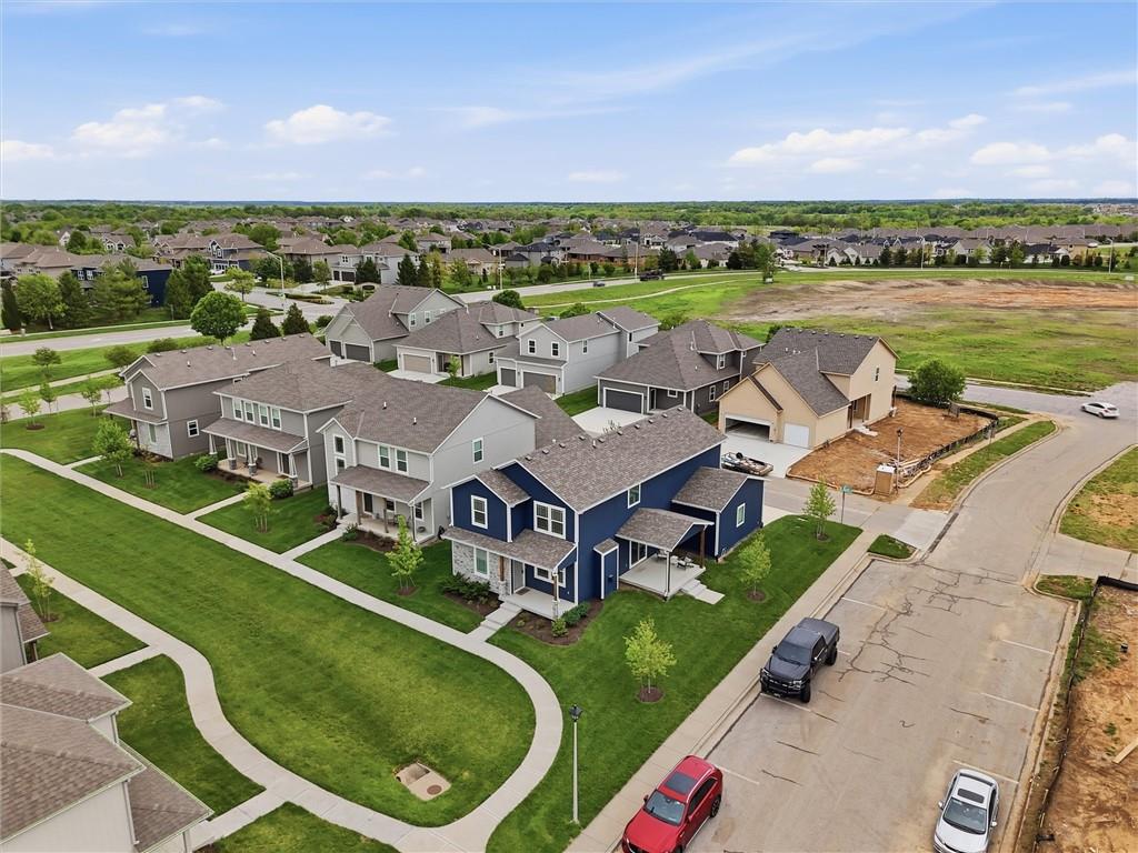 16872 W 164th Terrace