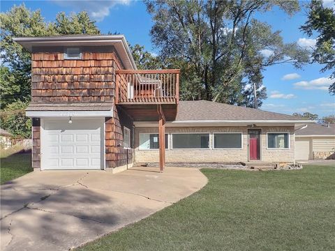 10800 Lakeview Road Raytown MO 64133