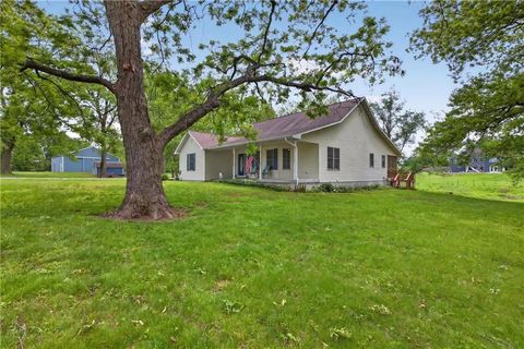 Photo of 13830 E Musket Road, Nevada, MO 64772 (MLS # 2617197)
